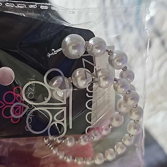 Candidate Class White Hoop Earrings NWT 2" - Picture 3 of 3